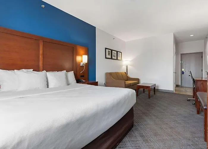 Hotel Comfort - Addison 4*