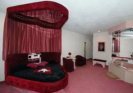 Comfort - Addison Hotel 4*